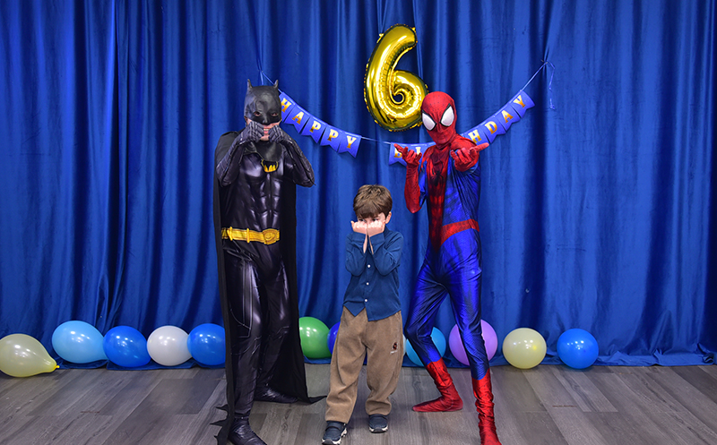 გამოძახებით, 1 საათიანი გასართობი პროგრამა 3 ანიმატორით და საპნის ბუშტებით